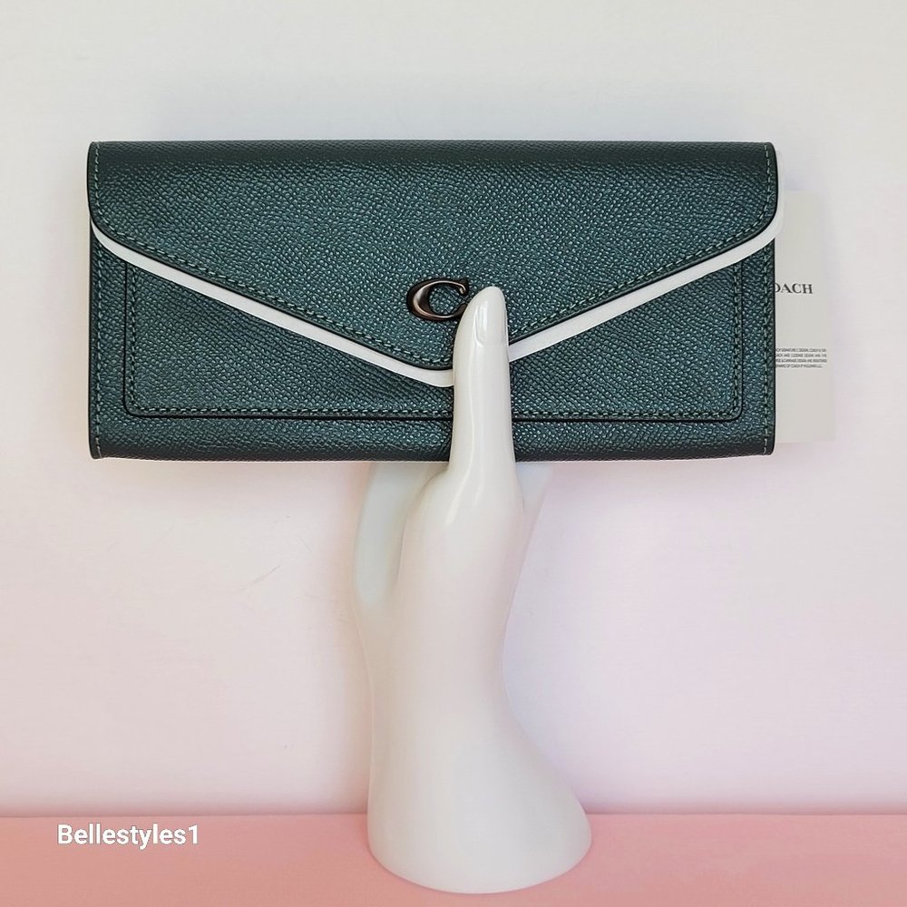 COACH Wyn Envelope Crossgrain Leather Wallet- Forest color⭐